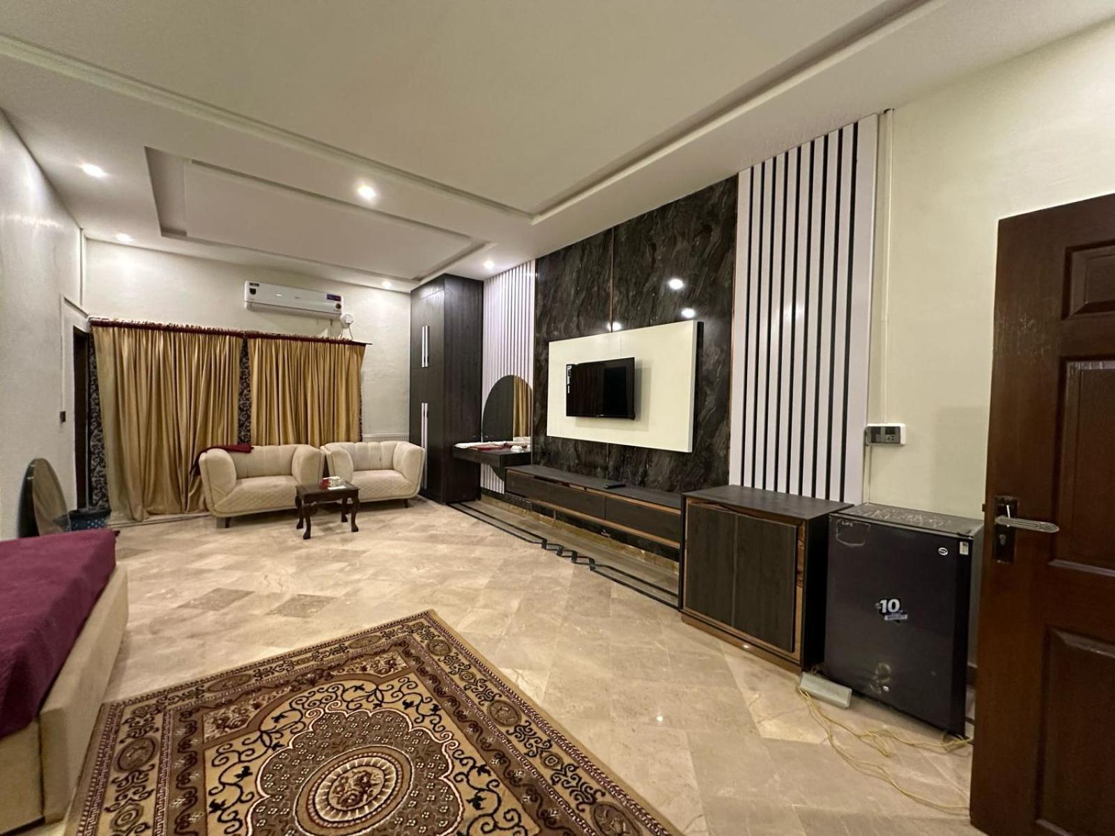 Four Season Boutique Hotel Islamabad Esterno foto